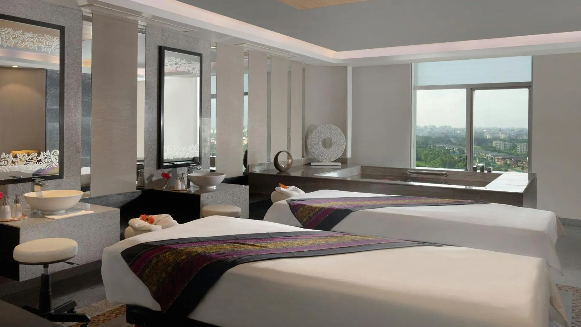 Le Meridien Dhaka Bangladesh